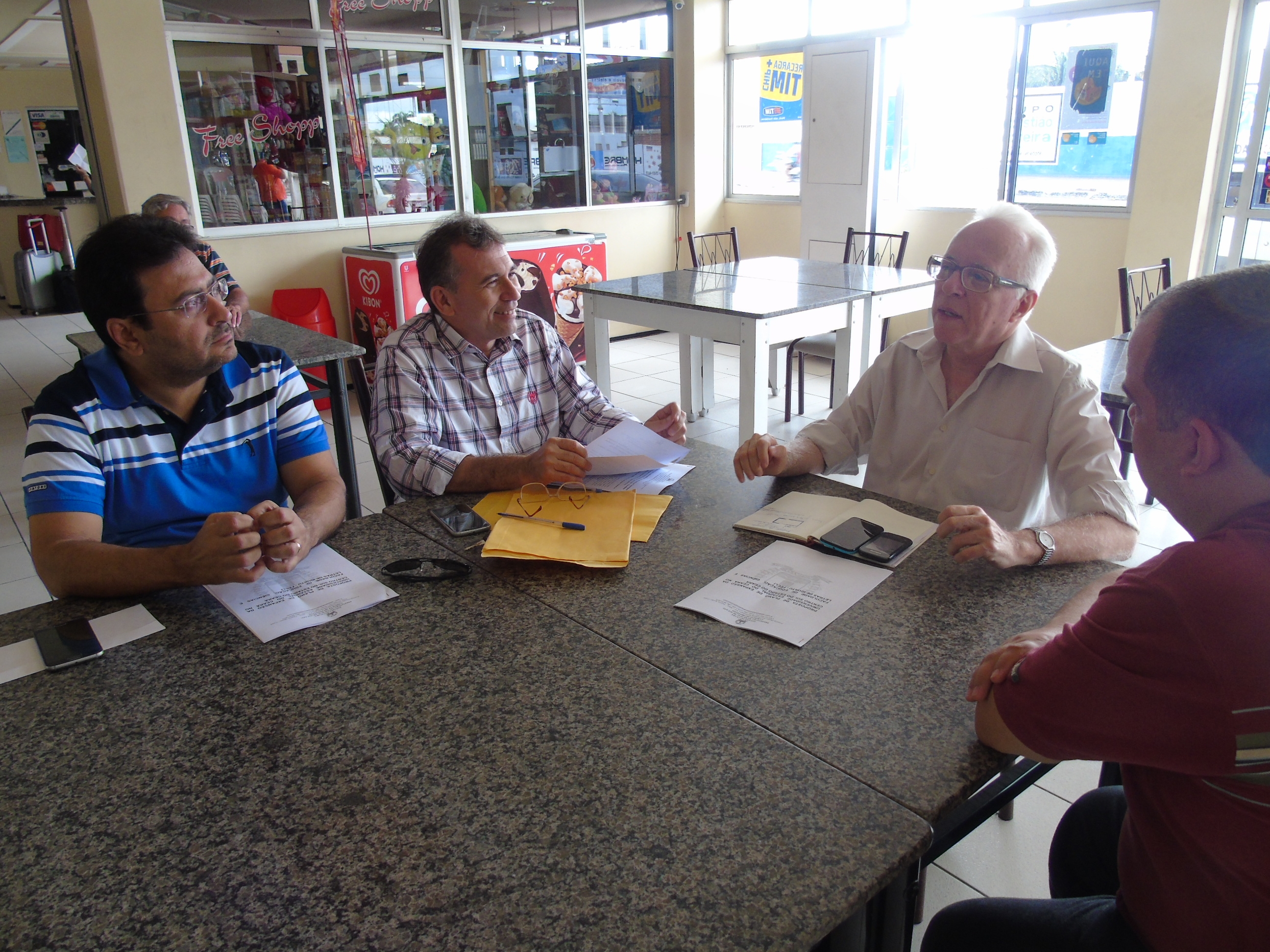 Prefeito Aderilo solicita Faculdade de Veterinária para Iguatu